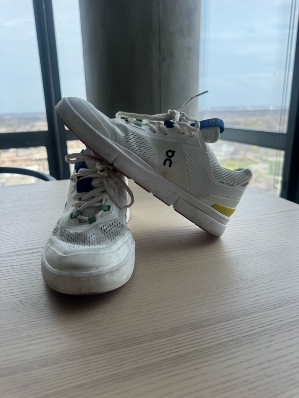 On Cloud Roger White Shoes Womens 7.5